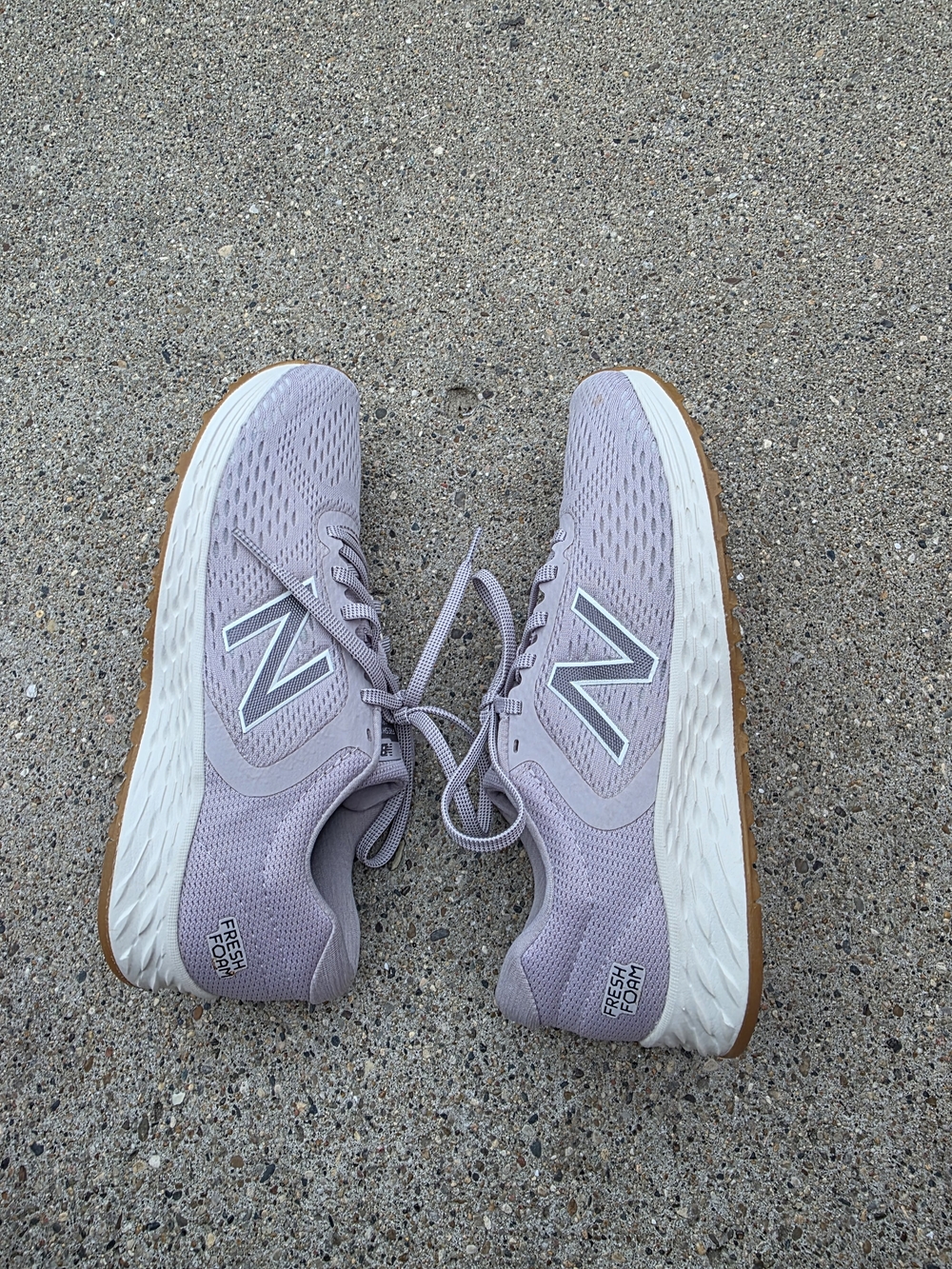 New Balance Women's Lavender Sneaker Women Size 8.5 - Picture 9 of 12